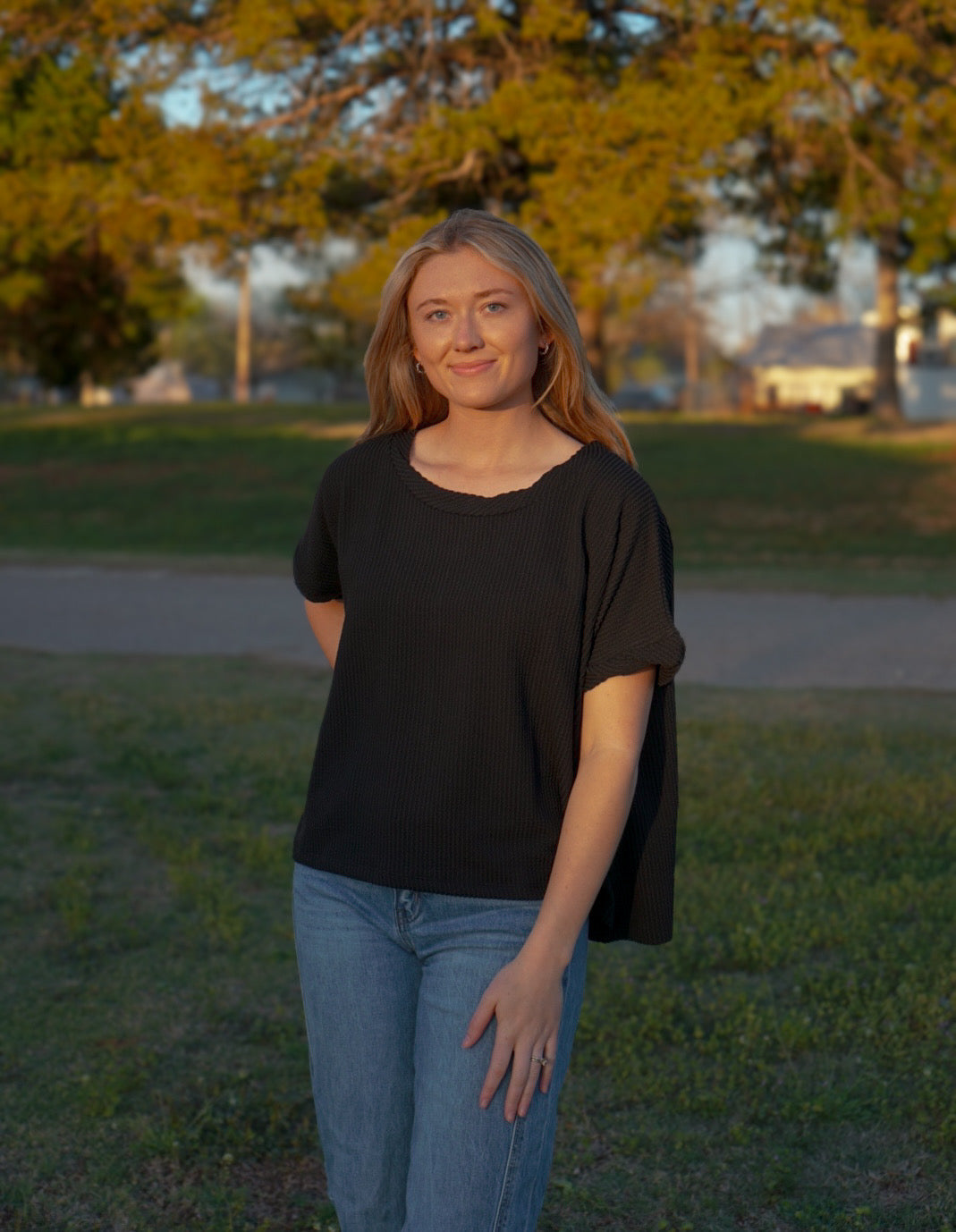 Black - Ribbed Short Sleeve Top
