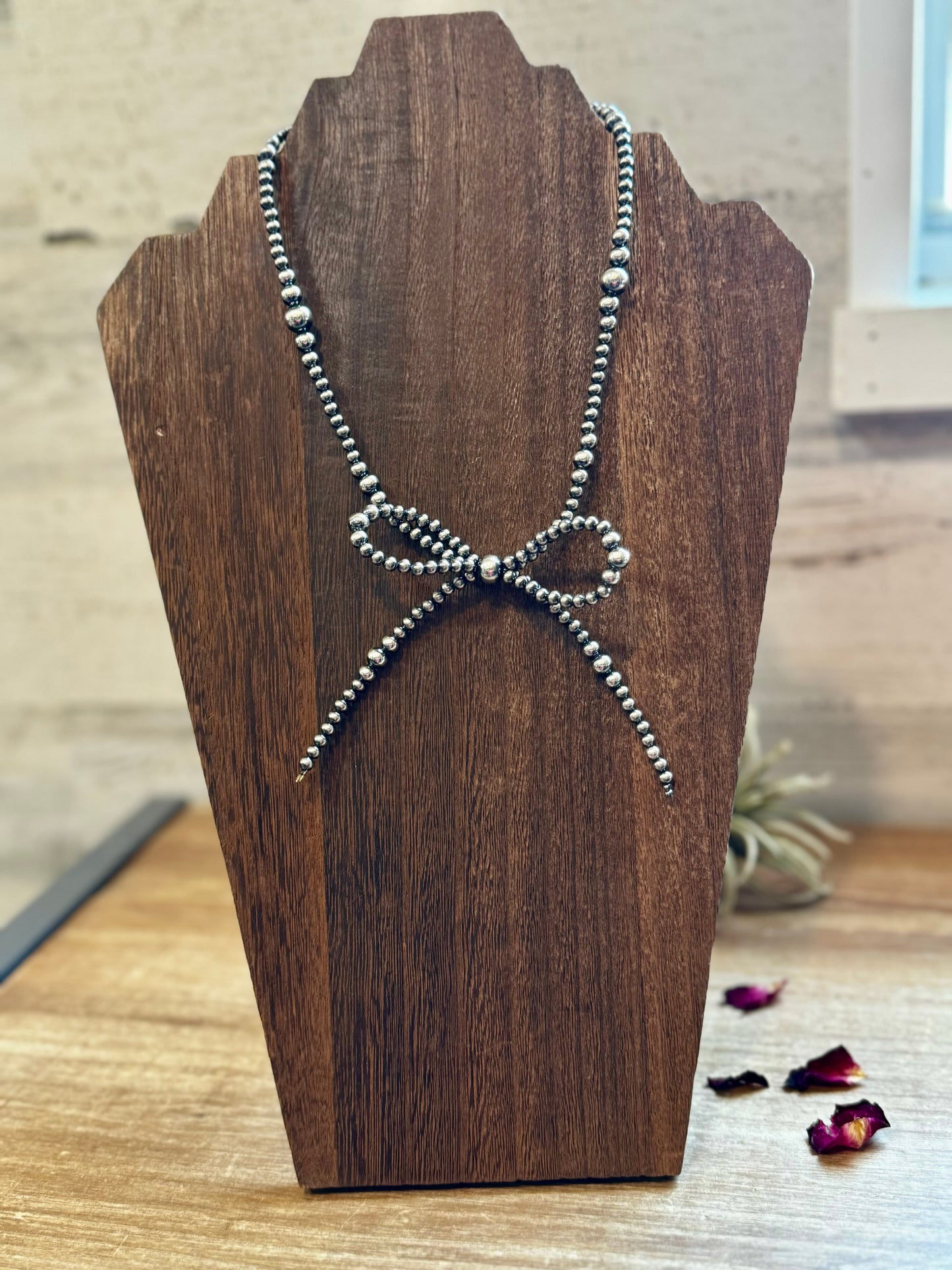 Sterling Pearl Graduated 15 Inch Bow Necklace