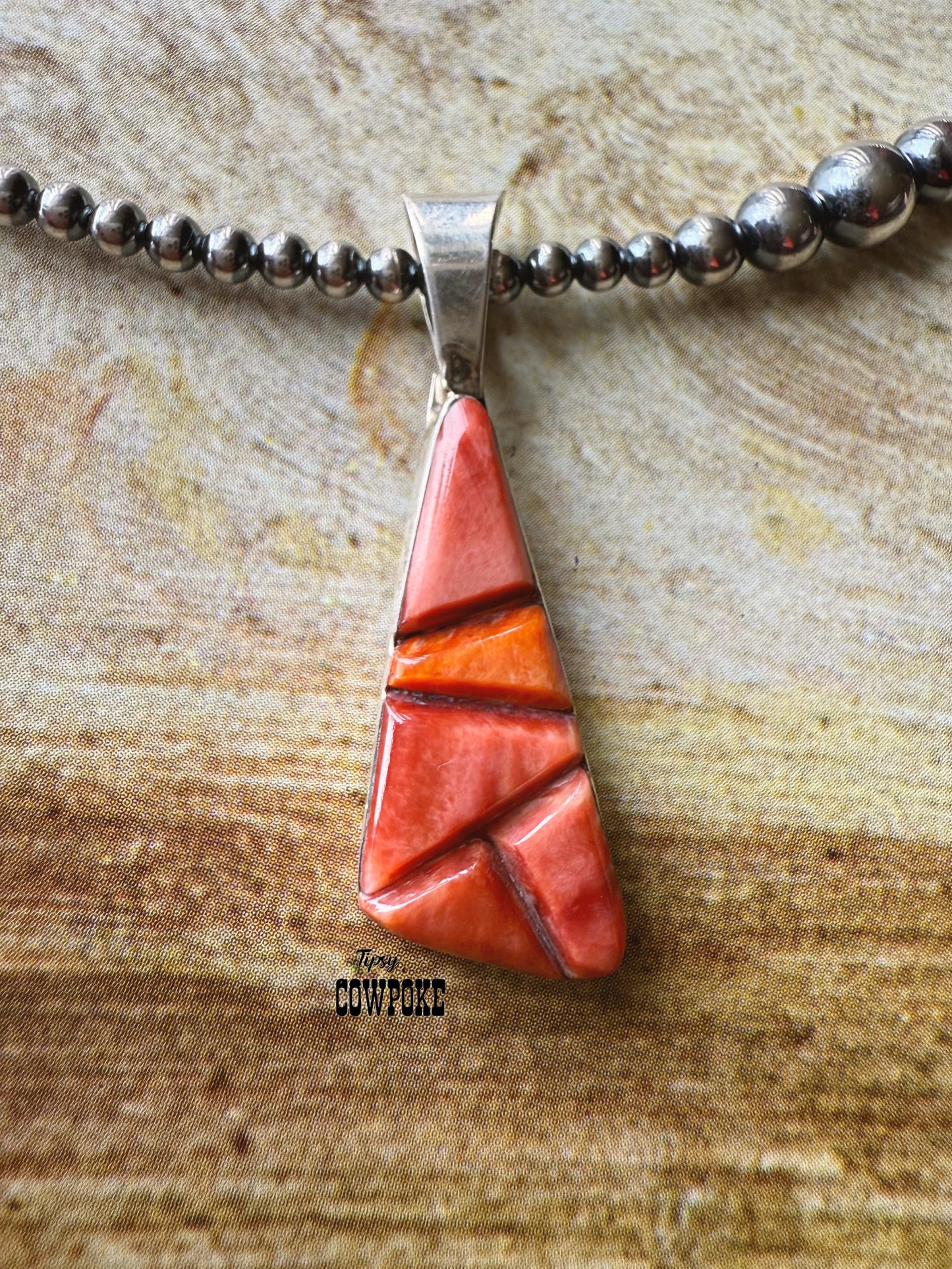 Spiny Oyster Brick Work Pendant
