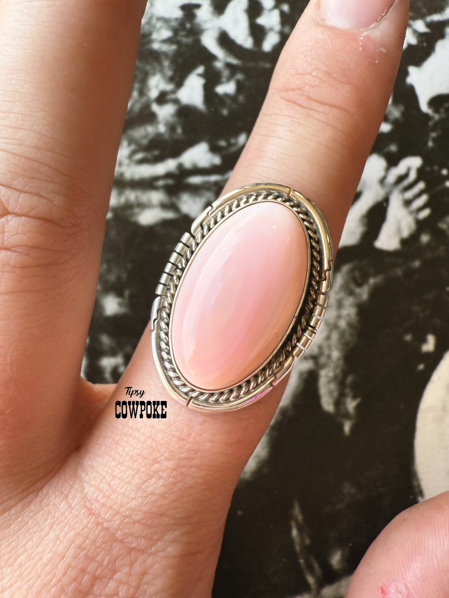 Pink Conch Oval Size 8.5 Ring