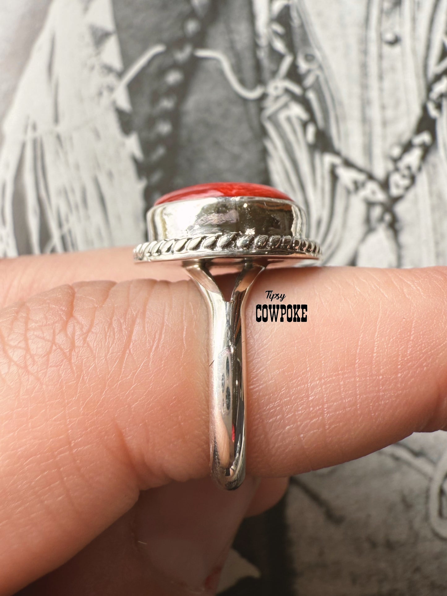 Red Spiny Oyster Gumdrop Size 7 Ring