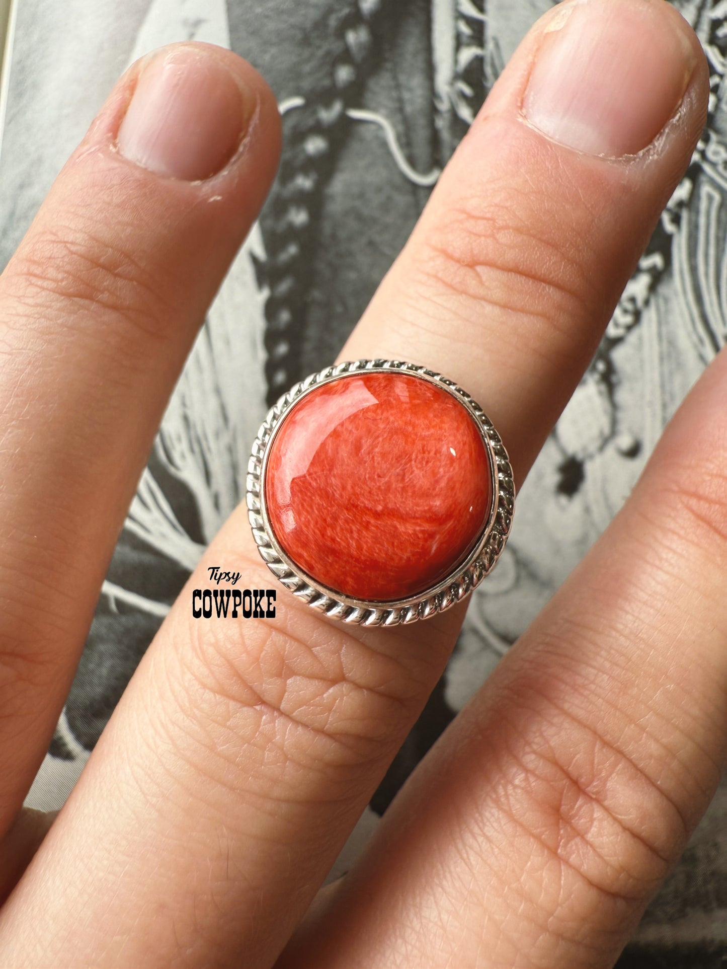 Red Spiny Oyster Gumdrop Size 7 Ring