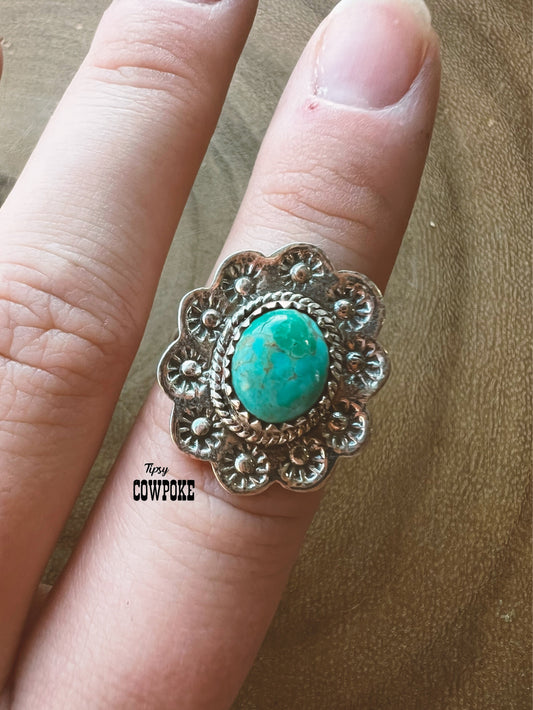 Kingman Turquoise Silver Flower Size 7 Ring