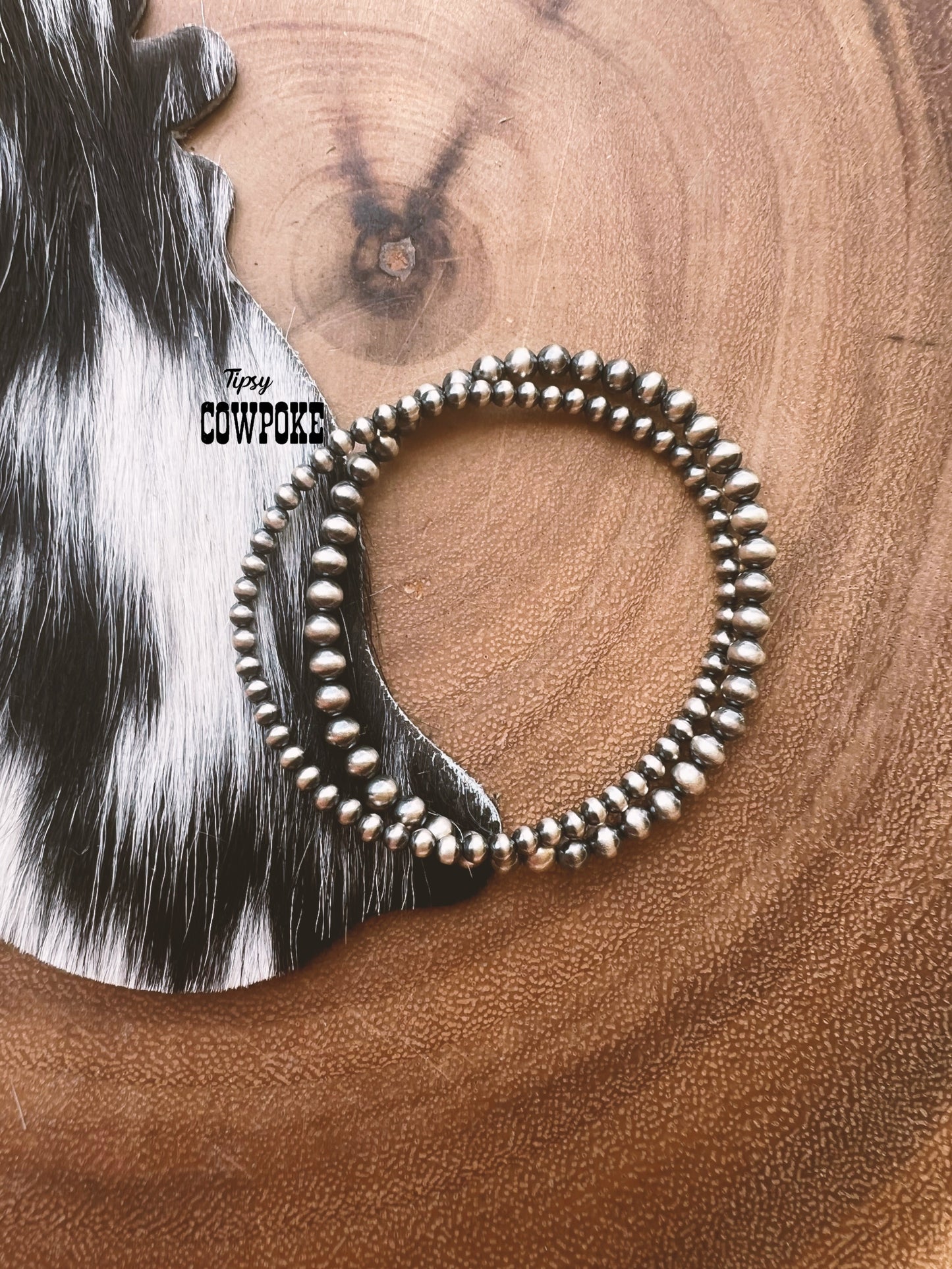 Stretchy Navajo Pearl Bracelet