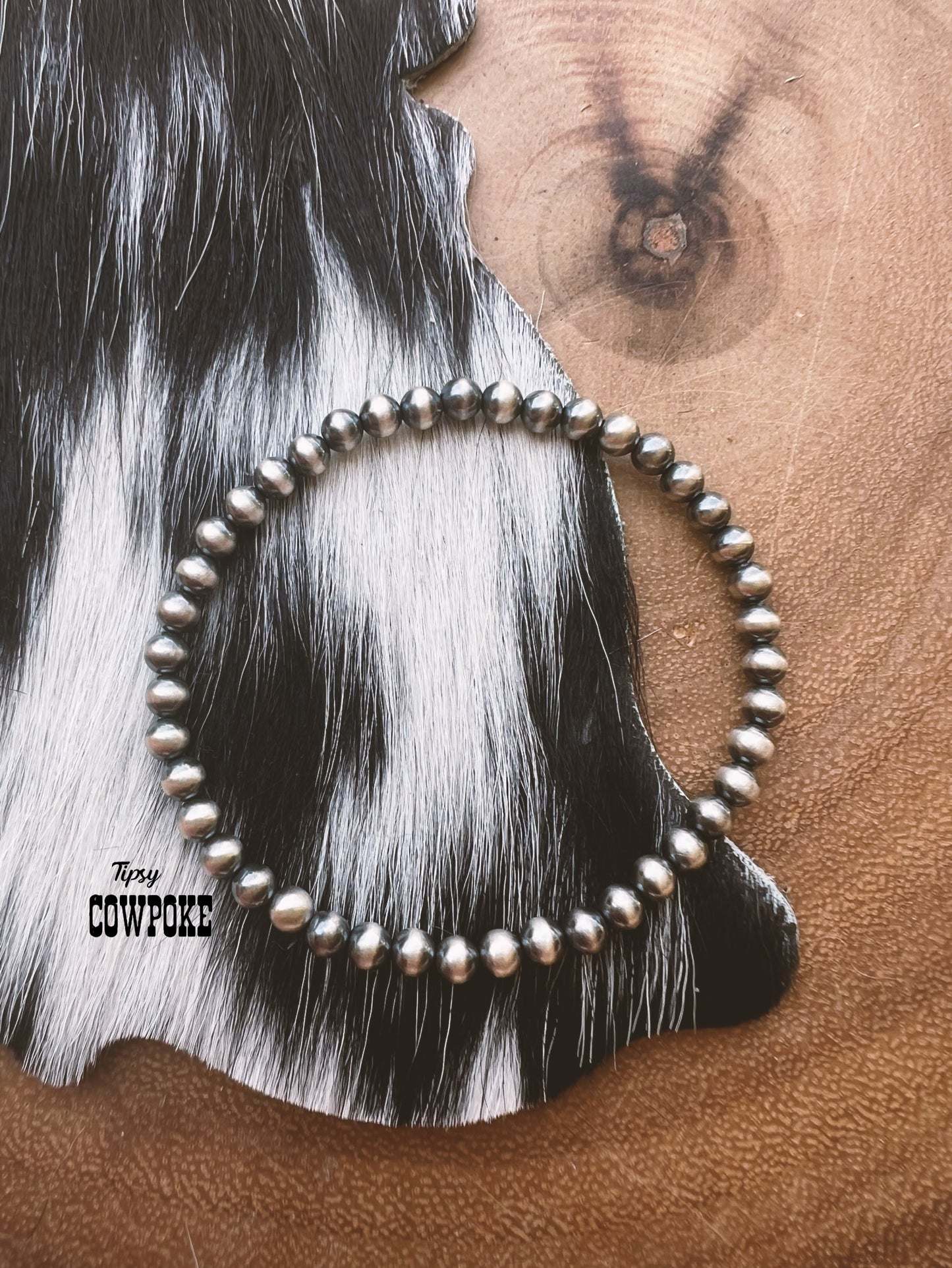 Stretchy Navajo Pearl Bracelet